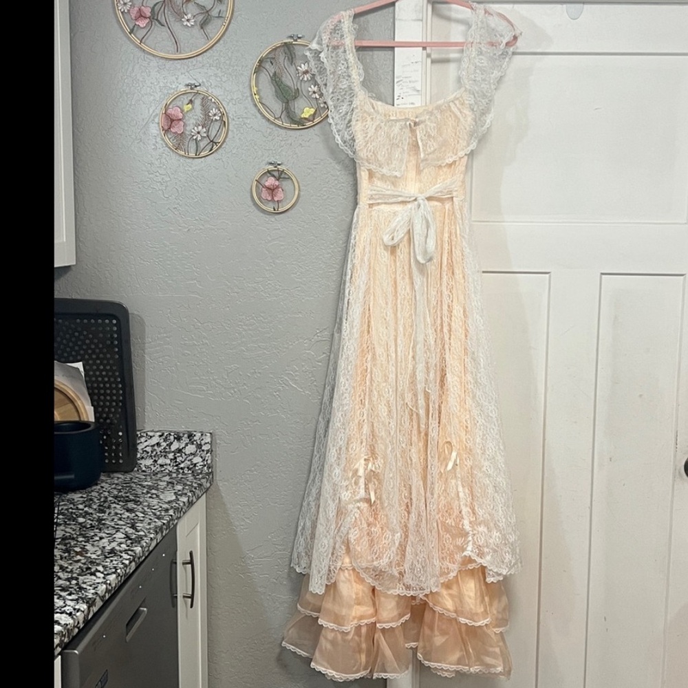 70’s VINTAGE VICTORIAN TEA LACE RUFFLE COQUETTE BOW PINK DRESS SIZE XS - Picture 3 of 17